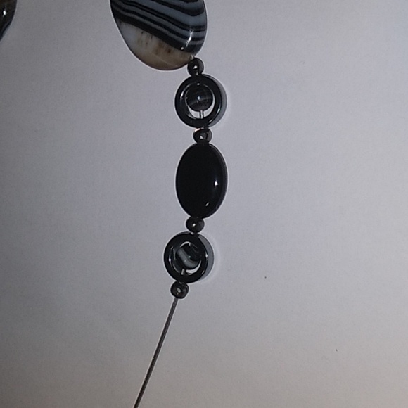 Stunning Polished Natural Large Black Agate Necklace - Picture 5 of 7